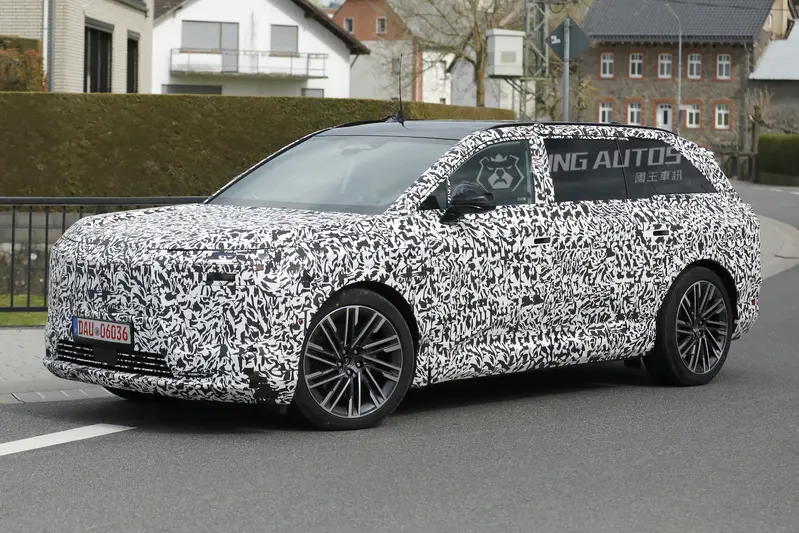 就像是Toyota Highlander EV翻模，期待外觀多點Lexus的設計元素。