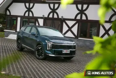 小改款《Kia Sportage Turbo-Hybrid Signature》油電車試駕報導｜馬力大又省油 E-VMC電控底盤讓行路質感大躍進！