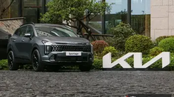 改用8AT變速箱！小改款《Kia Sportage》X-Line 全面進化 黑得更徹底