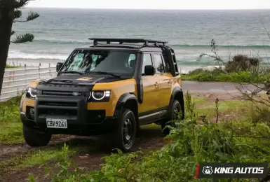 《Defender Trophy Edition》試駕報導｜地表最強黃袍加身 原廠涉水喉 車頂梯全上陣 開箱即戰！