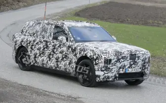 告別 V12 時代？純電《Rolls-Royce Cullinan》 側開式雙前蓋專利搶先看 這才是電動車奢華儀式感