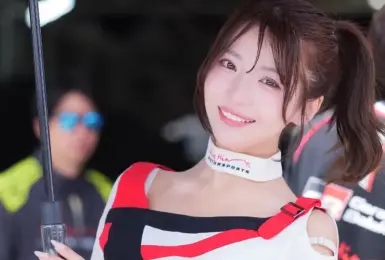 【國王車訊】車模美女收集 WingHinMotorsports 佐々木萌香
