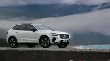 二次小改款《Volvo XC60 B5 Plus》試駕報導｜車艙超靜謐 車機大進化 全家溫馨的北歐客廳 