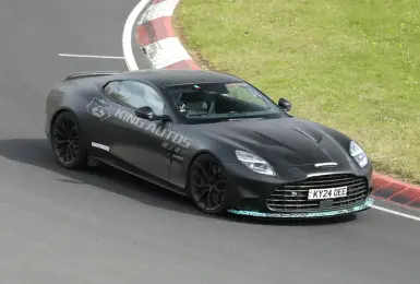 挑戰V12引擎性能巔峰！《Aston Martin Vanquish S》性能版原型車現身紐柏林