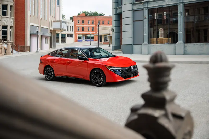 大改款 Sentra 再等等,圖片為墨西哥生產的美規車。