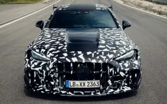 Mercedes-AMG 最狂雙門跑車曝光！650 匹 V8 猛獸準備登場