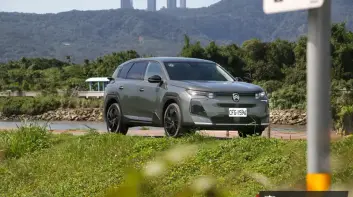 大改款《Citroen C5 Aircross》試駕報導｜台灣爛路最需要的魔毯級法式特效藥 別再盲目追求運動化