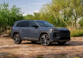降風阻 更省油！愛信為《Toyota RAV4》推出常見於超跑的主動式前導流翼
