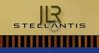 JLR攜手Stellantis 拯救5年來最慘虧損 被25%美關稅與駭客逼入絕境？