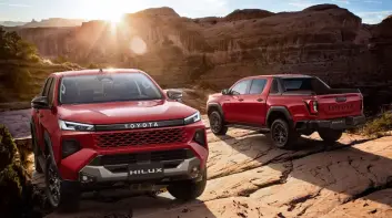 預售163萬元｜大改款《Toyota Hilux》強化越野能力&升級LV.2與雙12.3吋螢幕 取消通風椅