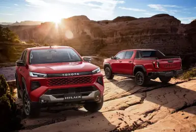 預售163萬元｜大改款《Toyota Hilux》強化越野能力&升級LV.2與雙12.3吋螢幕 取消通風椅