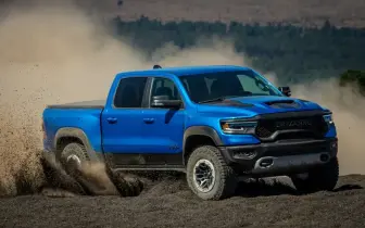 沒V8就沒戲 4成皮卡買家非V8不買！《Ram》重回V8引擎懷抱