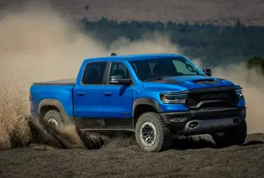 沒V8就沒戲 4成皮卡買家非V8不買！《Ram》重回V8引擎懷抱