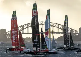 ROLEX SAILGP CHAMPIONSHIP： 破浪前行