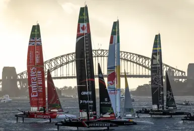 ROLEX SAILGP CHAMPIONSHIP： 破浪前行