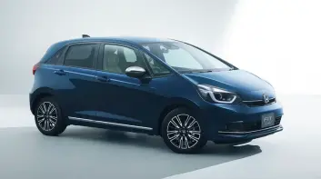 Honda Fit 要變帥了！告別可愛風，新一代油電小車油耗上看每公升 32 公里