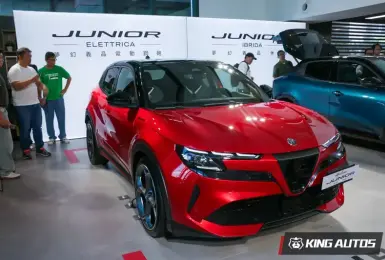 280匹 僅1.6僅噸《Alfa Romeo Junior Elettrica 280 Veloce》純電鋼砲強勢壓境！189.8萬元