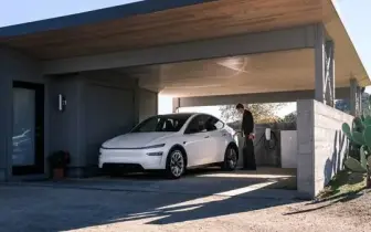 Tesla內部資料｜Model 3年省逾3萬油錢 全台逾半車主安裝家用充電座  