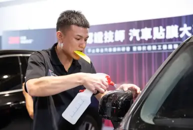 刀尖上的頂尖對決！全台最強3M貼膜大師現身 保桿、照後鏡複雜曲面都完美收邊！