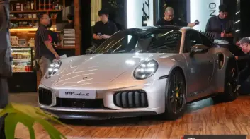 史上最強！全新 992.2 世代 Porsche 911 Turbo S 台灣正式亮相 首度搭載 T-Hybrid 動力紐柏林狂刪 14 秒