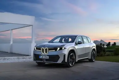 325萬坐擁805公里超狂續航！BMW新世代iX3預售啟動 規格直接讓對手集體焦慮！