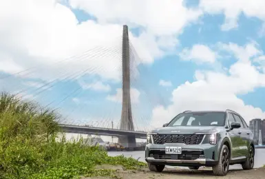 《Kia Sorento》1.6T油電門檻降10萬 中階免費升級通風椅 本周末6/13-14全台Kia展示中心同步發表