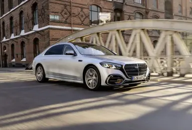 《台灣賓士》又降價！小改款《Mercedes-Benz S-Class》長軸汽油車門檻降回600萬內 回到7年前水準
