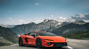 Lamborghini Temerario 家族即將擴大！敞篷版率先曝光