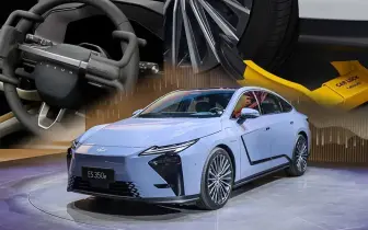 還是物理防盜好用！日規《Lexus ES》提供方向盤鎖與車輪鎖供選配