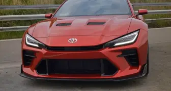 Toyota Celica 傳奇重啟！雙門跑車有望搭載 450 匹動力、2027 年登場