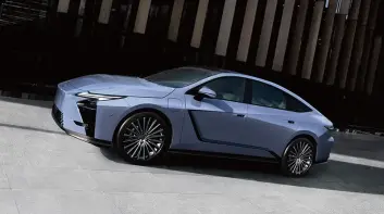 日本 Lexus ES 配備超有誠意！從豪華套件到物理防盜通通能選