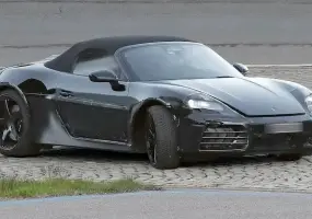 Porsche電動Boxster遲未登場！Audi雙門電跑疑似搶先曝光