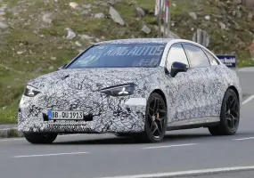 3馬達屌打V8？！純電AMG C-Class  Electric 綜效馬力上看600匹