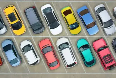 美國人最愛買什麼車色？這色穩坐冠軍，鮮豔車色越來越少見