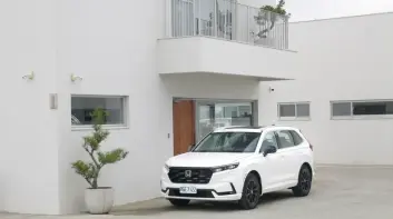 省油、純電感、大空間三位一體！CR-V e:HEV 完美隱藏電池 後座寬敞依舊的科技神車