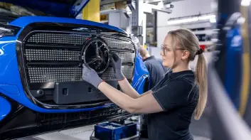 中國寧德時代電池供應卡關 純電《Mercedes-Benz GLC》產能受阻 歐洲銷量大幅落後BMW iX3