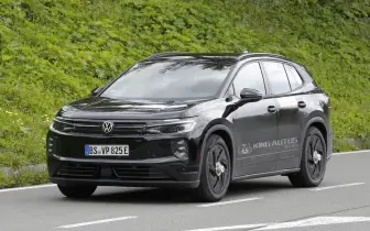 經典回歸 ！《Volkswagen ID. Tiguan》車名 按鍵 車門把手都改回來了！