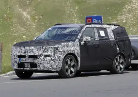 尾燈變高！小改款《Hyundai Santa Fe》改直立尾燈 擬換8速自排變速系統