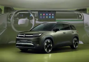 搶平價市場！《Volkswagen ID.Cross》純電小休旅車 空間比油車大 續航427公里 單踏板、外接供電一應俱全