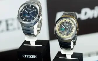 CITIZEN「PHOTON」限定款上市 致敬雙縫實驗看見光的動力