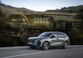 歐洲《Audi Q3》配備比台灣奧迪還陽春 可選副駕駛螢幕 方向盤改實體按鍵