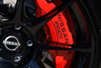 日產煞車卡鉗顏色其實藏著「性能密碼」