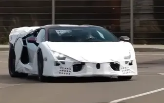 Lamborghini Revuelto SV 現身測試　距離正式發表可能只剩一步之遙