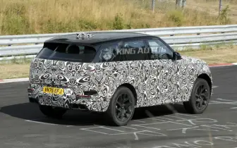 小改款《Range Rover Sport》換上超大尾管 燈組細節曝光 續用V8引擎