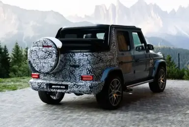 敞篷大G《Mercedes-AMG G-Class Cabriolet》搭載V8引擎 開篷聞廢氣？！
