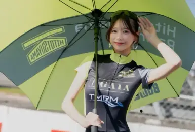 【國王車訊】車模美女收集 Hitotsuyama Racing 真山桜子 