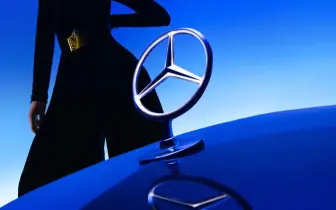 汽車發明者《Mercedes-Benz》連車門都搞不定！美國召回逾31萬輛