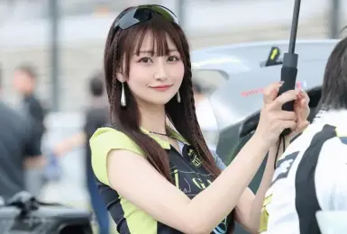 【國王車訊】車模美女收集  Hitotsuyama Racing 神崎りの