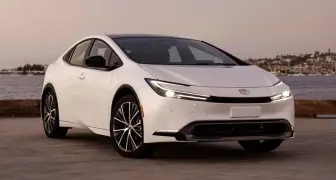 Toyota 持續押寶 Hybrid！年銷上看 500 萬輛，下一代油電技術加速布局