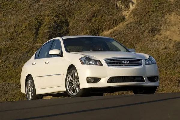 Infiniti M35 Y50
